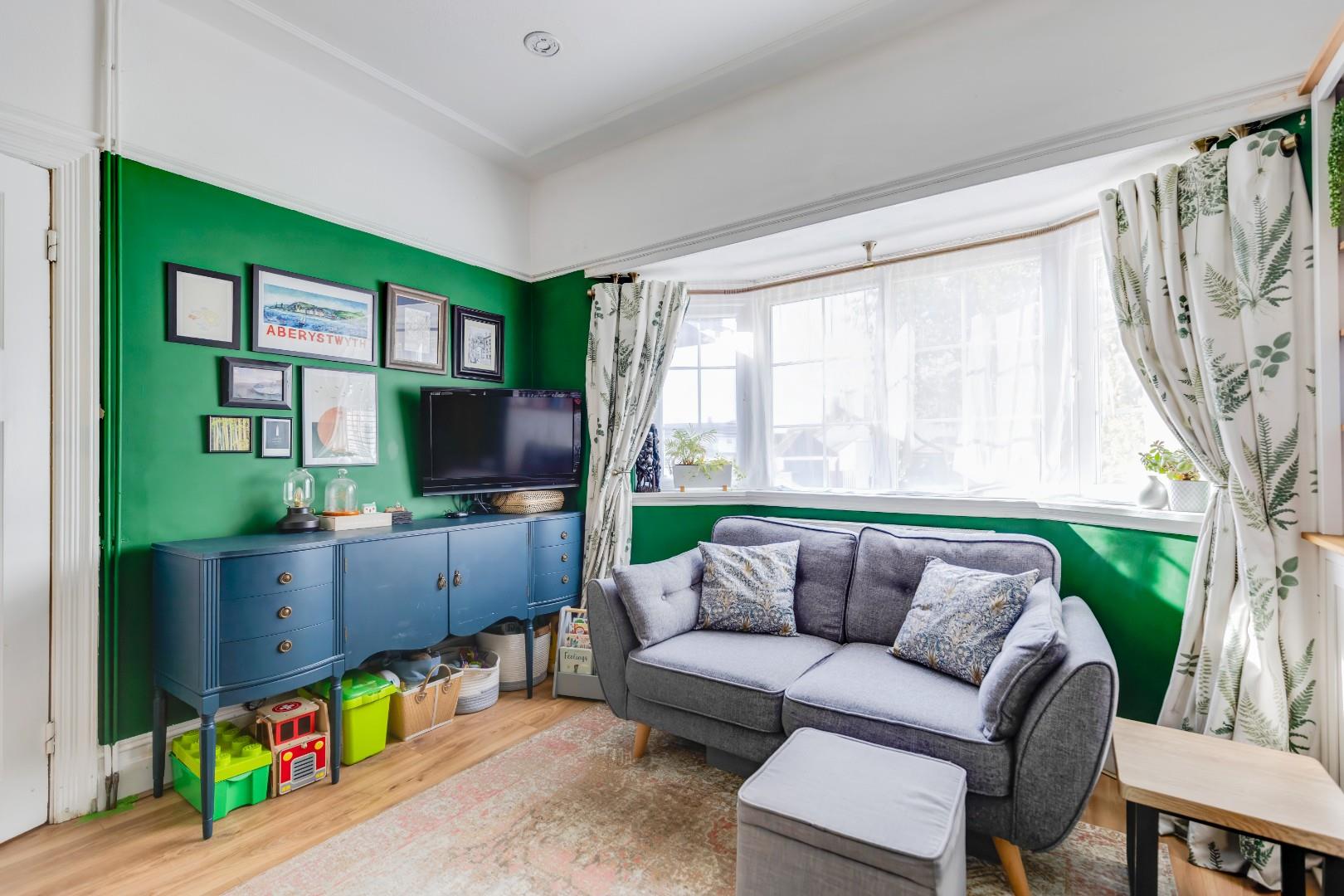 39 Redlands Road, Penarth, CF64 2WD